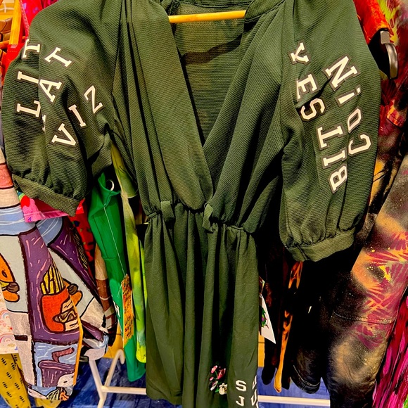 Can I buy a vowel? - Picture 3 of 3